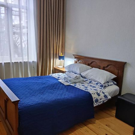 Friendly Guest House Kutaisi Bagian luar foto