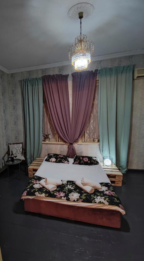 Friendly Guest House Kutaisi Bagian luar foto