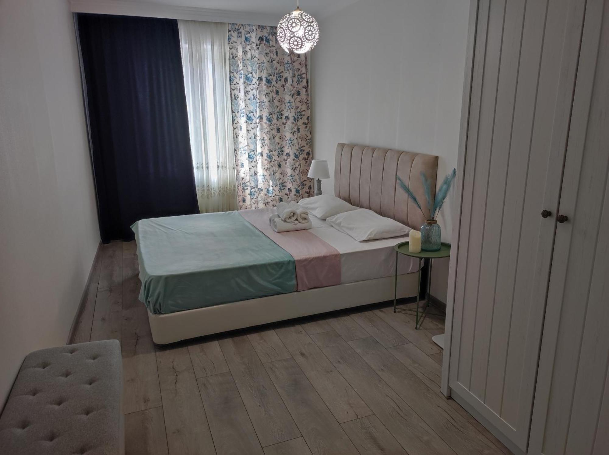 Friendly Guest House Kutaisi Bagian luar foto